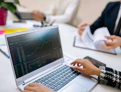 Les profils financiers dominent le march&eacute; de l&rsquo;emploi