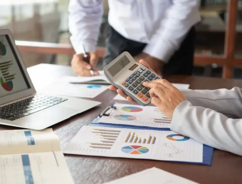 Votre premier job en finance ? L'alternance est la cl&eacute; !