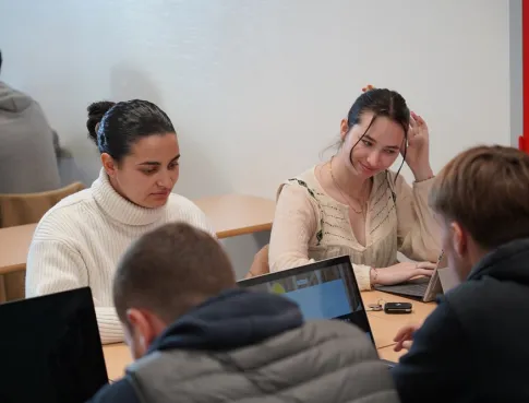 Devenir un professionnel du chiffre recherch&eacute; par les entreprises