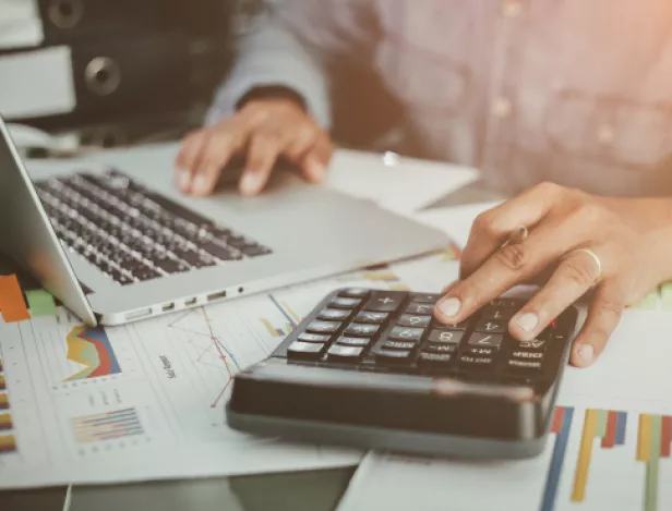 que-faire-après-un-bachelor-finance-IHECF