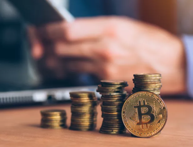 Cryptomonnaies-régulation-financière-bitcoin-Comptabilité-IHECF