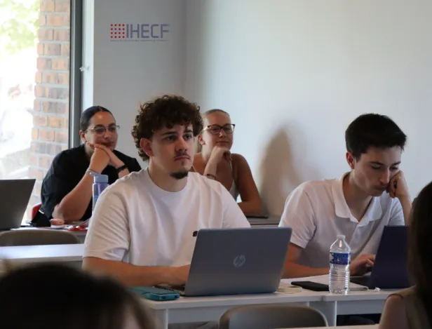 bachelor-comptabilité-assistant-comptable-IHECF-Caen