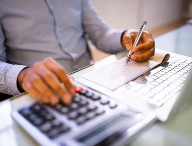 Devenir-operationnel-en-paie-les-competences-attendues-en-entreprise-des-bac+3